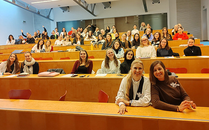 222IMG 20251120 180612